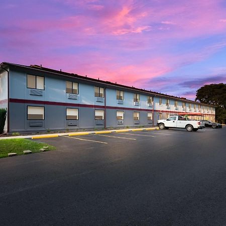 Red Roof Inn & Suites Vineland - Buena Buitenkant foto