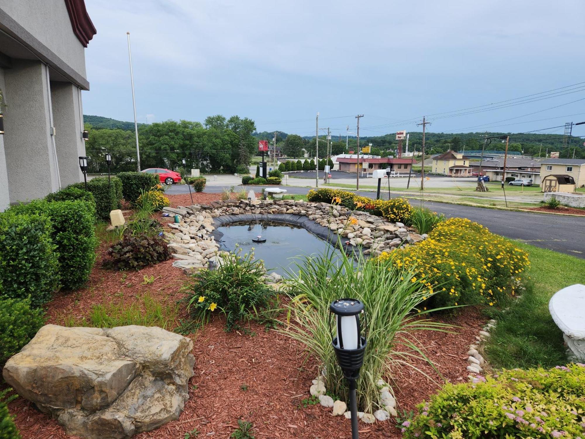 Red Roof Inn & Suites Vineland - Buena Buitenkant foto