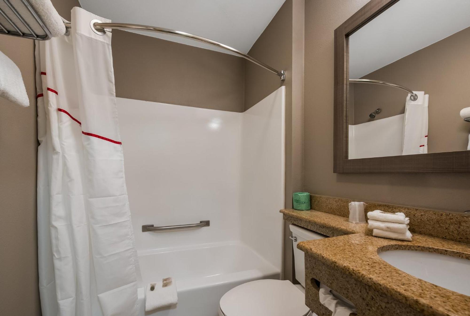 Red Roof Inn & Suites Vineland - Buena Buitenkant foto